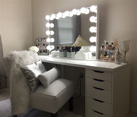 aesthetic vanity desk